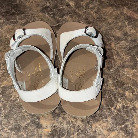 White Sun Sandals size 8 Hoyway Sandals with Buckle Straps - Picture 2 of 4